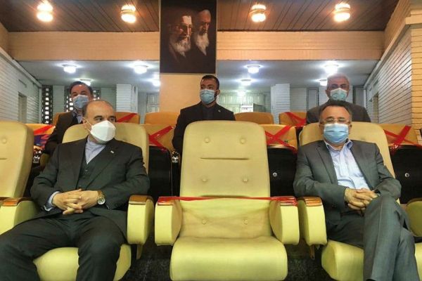 واکنش سلطانی فر به ادعای رنگی بودنش