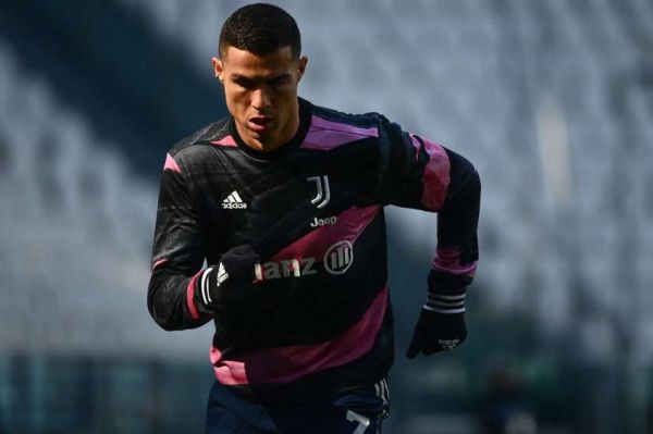 پاراتیچی یوونتوس هیچ قصدی بابت فروش رونالدو ندارد