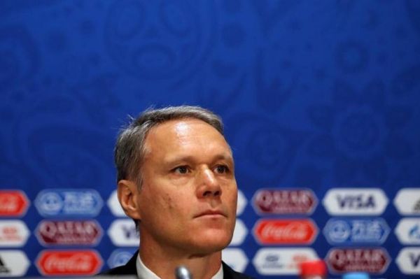 اسطوره فوتبال هلند و مخالفت جدی با آفساید بگذارید فوتبال را بدون آن امتحان کنیم