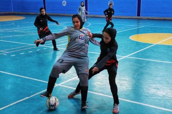 سرمربی تیم هیئت فوتبال اصفهان تیم ما را در آینده متفاوت خواهید دید