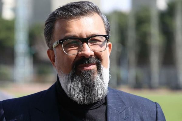 دفاع معاون فرهنگی استقلال از مددی؛ مدیریت استقلال نمی تواند جلوی کرونا را بگیرد