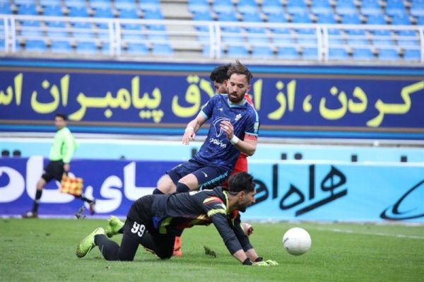  دیدار دوستانه پیکان و بادران برنده نداشت