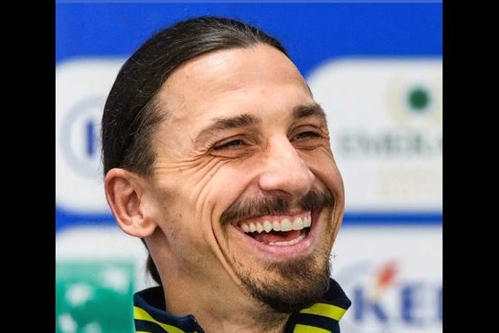 تصاویر معناداری که زلاتان از خندههای خود منتشر کرد