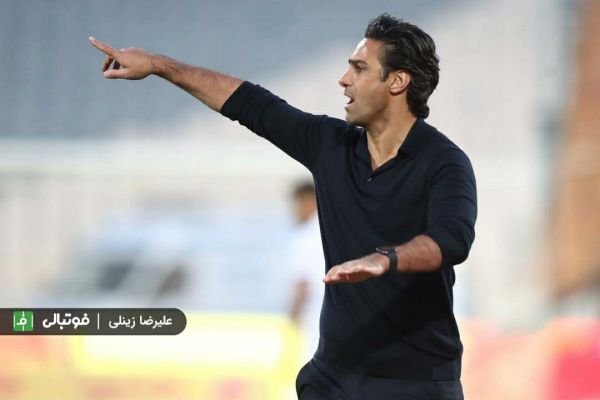 حاشیه بازی استقلال و پیکان راهکار تارتار برای مقابله با باد شدید اعتراض مجیدی به پرتاب اوت پیکان