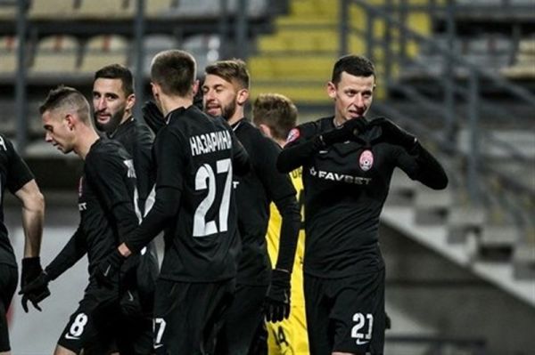 لیگ برتر اوکراین پیروزی زوریا لوهانسک در خانه قعرنشین