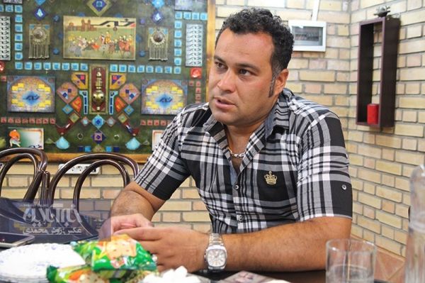 اسدی مهاجمان پرسپولیس برای چارچوب شناسی بیشتر کار کنند چمن بلند هوش میزبان را نشان می دهد