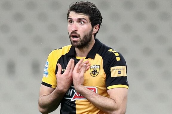 ادعای یک سایت یونانی فریاد انصاریفرد بر سر سرمربی نمیتوانی کمک کنی، استعفا بده برو