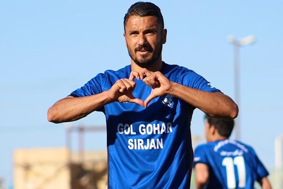 شاکری با دعای خیر پدر و مادرم هتتریک کردم گل اولم فوتسالی بود