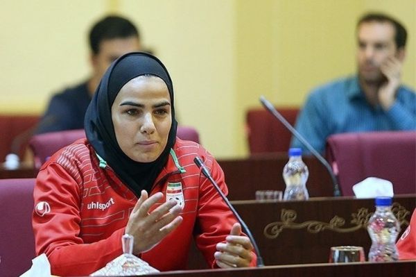 دو راهی سرنوشتساز برای ستاره فوتسال بانوان