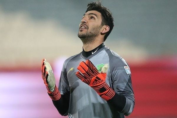 نوشی صوفیانی در گفت و گو با فوتبالی به دنبال اولین پیروزی ۱۴۰۰ می گردیم بازی با تراکتور خاطره انگیز بود