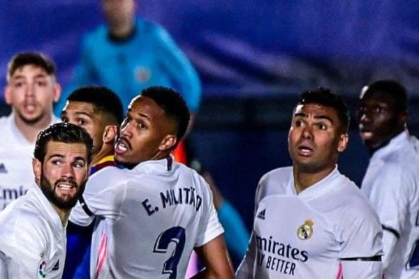  نگاه‌های پر استرس مدافعان رئال مادرید؛ بارسلونا بدشانسی آورد