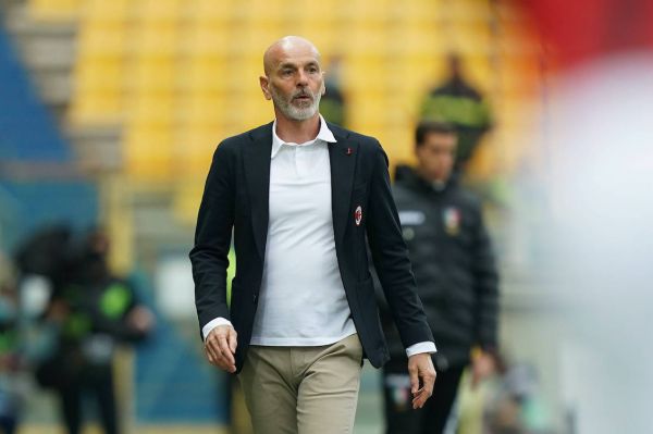  پیولی  به دوناروما پیشنهاد می‌کنم در میلان بماند