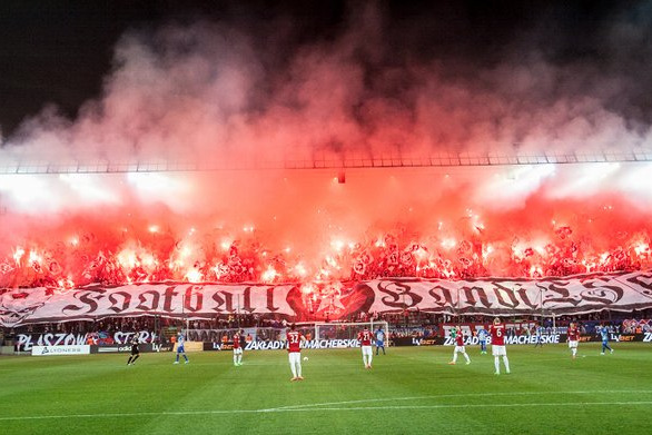 بزرگترین رقابتها در دنیای فوتبال ۱۱ ؛ جنگ مقدس