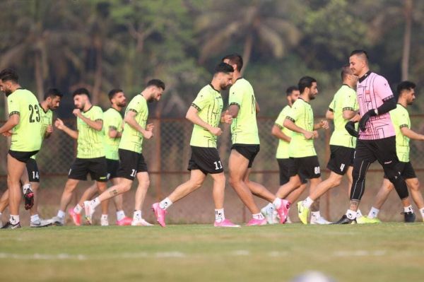 قهرمان اروپا و نبرد فرا انتقامی با پرسپولیس عکس