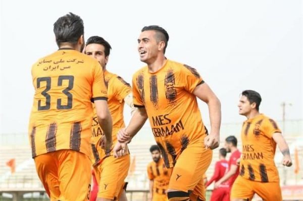 لیگ دسته اول فوتبال ادامه یکهتازی مس کرمان و برتری استقلال خوزستان، فجر سپاسی و ملوان
