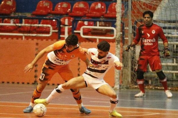 بیتفاوتی عجیب صداوسیما به لیگ فوتسال پخش زنده فقط از یک شبکه