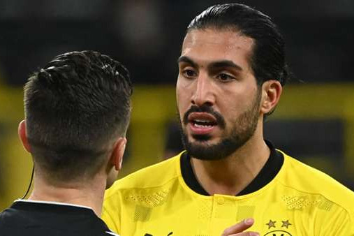 انتقاد امره جان و رویس از داوری طبق قوانین نباید داور پنالتی میگرفت