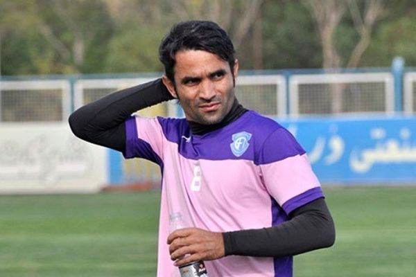 اسدی انتظار داشتیم تراکتور شارجه را شکست بدهد باید از نفرات باتجربهتر بیشتر استفاده شود