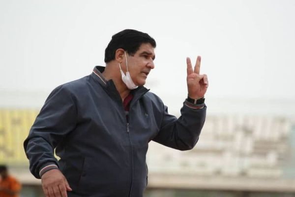 مهاجری دیگر سرمان کلاه نمی رود