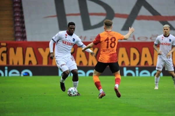  سوپرلیگ ترکیه  تساوی ترابزون‌اسپور در خانه گالاتاسرای