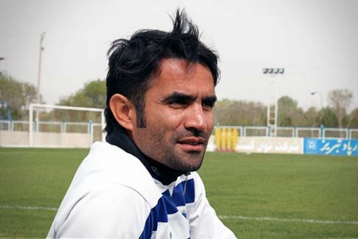  اسدی در گفت و گو با فوتبالی  تعادل بین خط هافبک و حمله تراکتور وجود ندارد