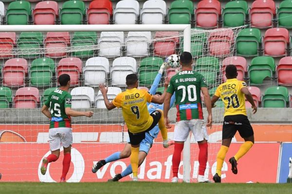 جانشین ناکام مهدی طارمی در ریو آوه عکس