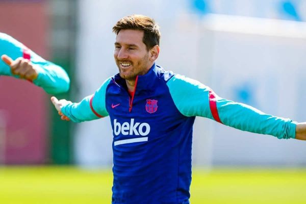 عکس؛ چهره شاداب مسی در تمرین بارسلونا با ته ریش قهوهای