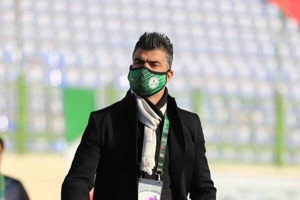 رحمان رضایی پرسپولیس مستحق شکست نبود همه باید به صعود تیم ملی ایران کمک کنند