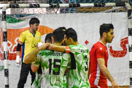 فرهاد کشاورز باید به مقاومت به چشم یک تیم مدعی نگاه کرد