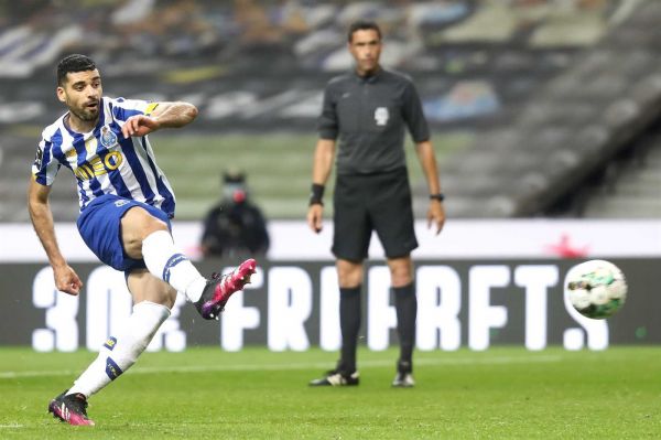  رکورد  طارمی پورتو را به کورس قهرمانی برگرداند