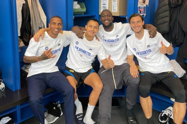  تصویر روز؛ وقتی منچستریونایتد قهرمان سری آ شد