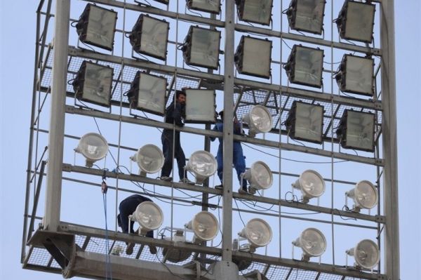 باشگاه آلومینیوم اراک افرادی که از دشمن بدتر هستند، لباس دوست بر تن دارند