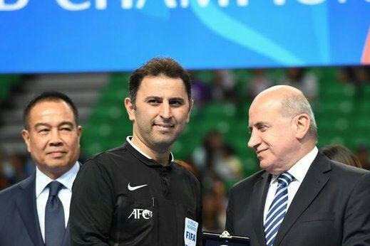  اقدام شائبه برانگیز نصیرلو؛ داور بین المللی فوتسال مهاجرت کرد   افشاریان  بی‌اطلاعم