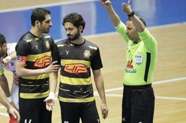 پایان شایعه مهاجرت داور بین المللی فوتسال