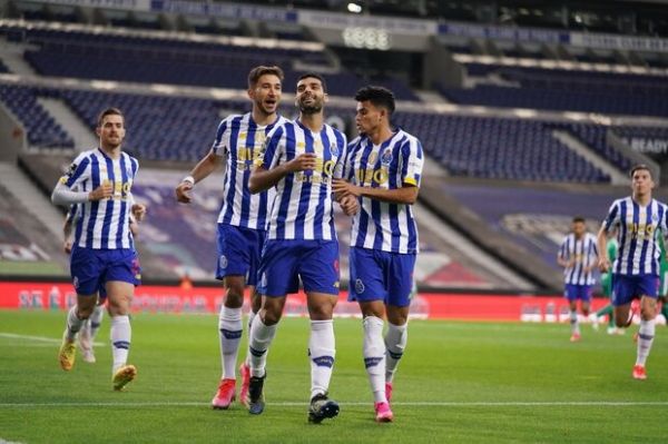 مهدی طارمی در کنار «ژاردل» و «کوارشما»