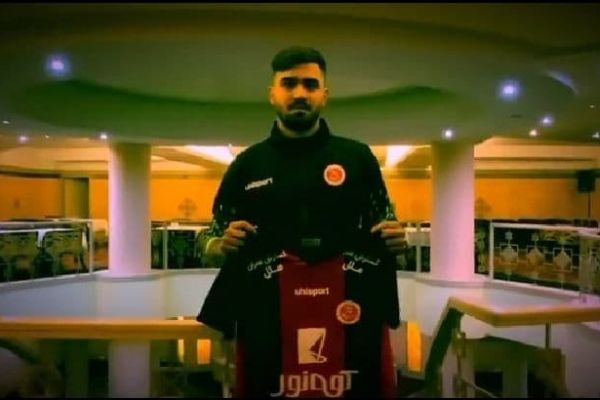  شاگردان رحمتی به رنگ پیراهن ابومسلم  عکس