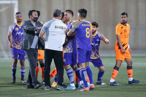 لیگ یک هوادار جایگاه سومی را رد کرد