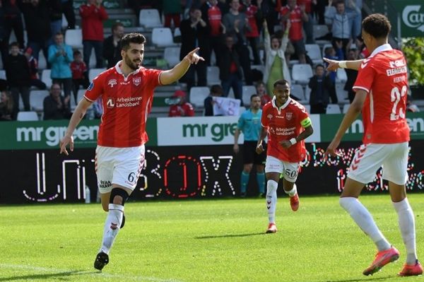  سوپرلیگ دانمارک  عزت‌اللهی گل زد، ویل بولدکلوب متوقف شد