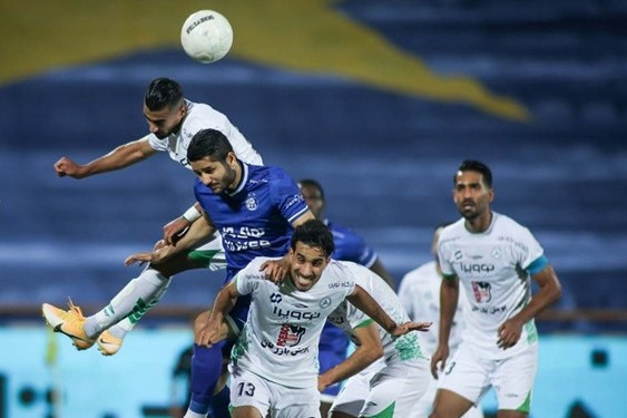  کربکندی  مربیان استقلال روی مسائل فنی خودشان تمرکز کنند تا اتفاقات ماورایی