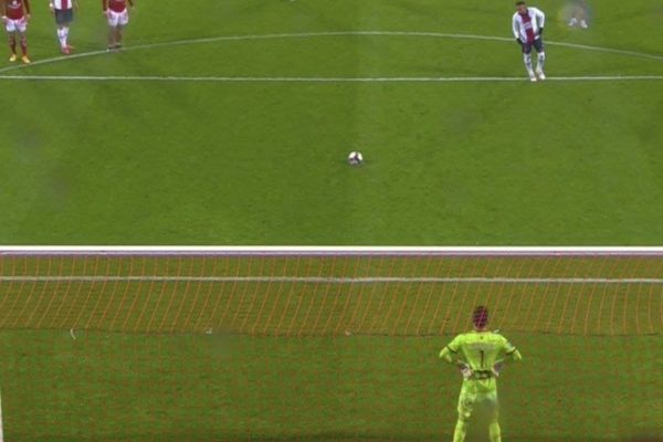 پنالتی عجیبی که نیمار خراب کرد؛ دروازهبان کنار ایستاد
