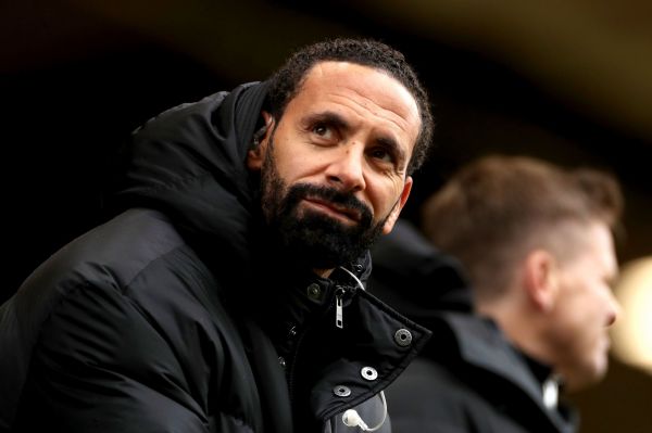  توهین نژادپرستانه به بازیکن اسبق منچستریونایتد  موز بخور