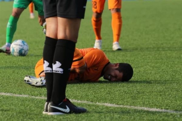  لیگ دسته اول فوتبال  تداوم صدرنشینی مس کرمان با وجود شکستی سنگین