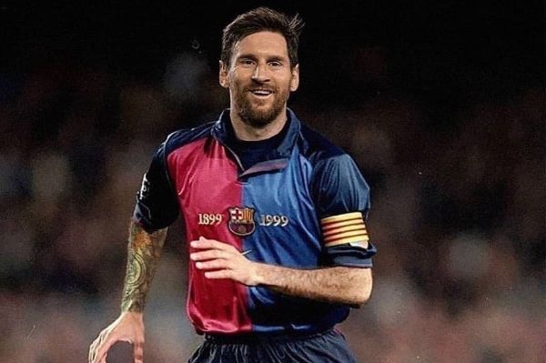  عکس؛ مسی در لباس 22 سال پیش بارسلونا چه شکلی می‌شود