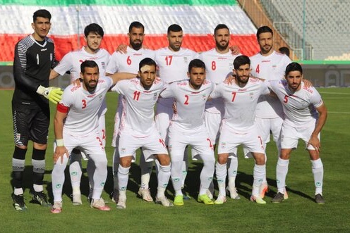 روزنامه عربی تیم ملی فوتبال ایران در منامه باید به آب و آتش بزند