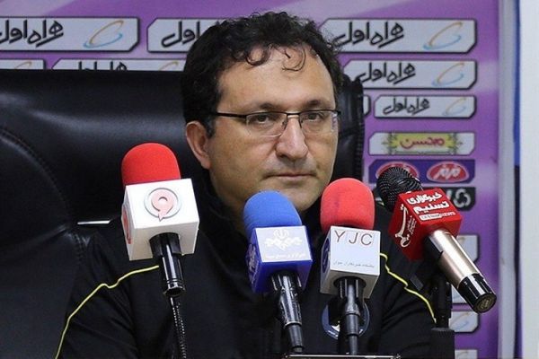 مربی سایپا یقین بدانید که سایپا در لیگ برتر میماند تلاش میکنیم ذهنیت بازیکنان را تغییر دهیم