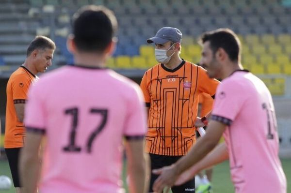  بازتاب  پاسخ منفی به تیم قطری؛ گل محمدی  با پرسپولیس قرارداد دارم و تمرکزم را درگیر نمی‌کنم