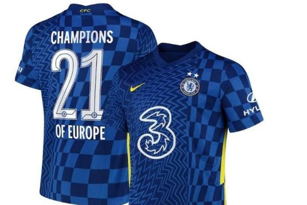 عکس؛ اضافه شدن دو ستاره به لوگوی چلسی از فصل آینده