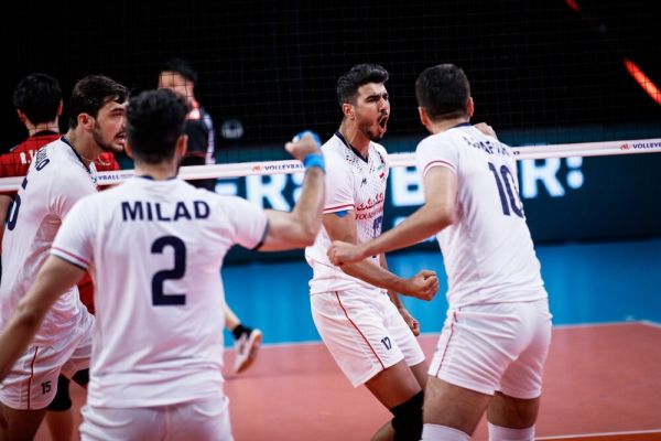  تبریک سفیر هلند در تهران به تیم ملی والیبال ایران