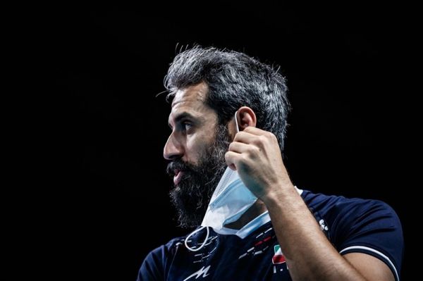  معروف  راضی نیستم، می‌توانستیم بهتر باشیم  همه چیز تحت کنترل آلکنوست