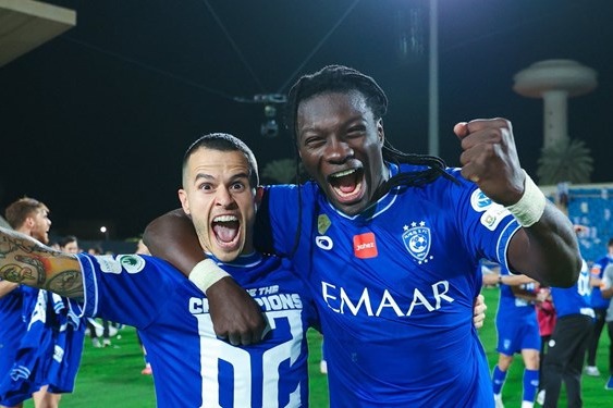  گومیس و جووینکو مقابل استقلال بازی می‌کنند